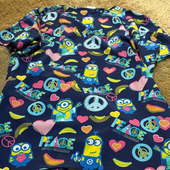 Universal Despicable Me Cartoon Print scrub Top - Picture 3 of 3